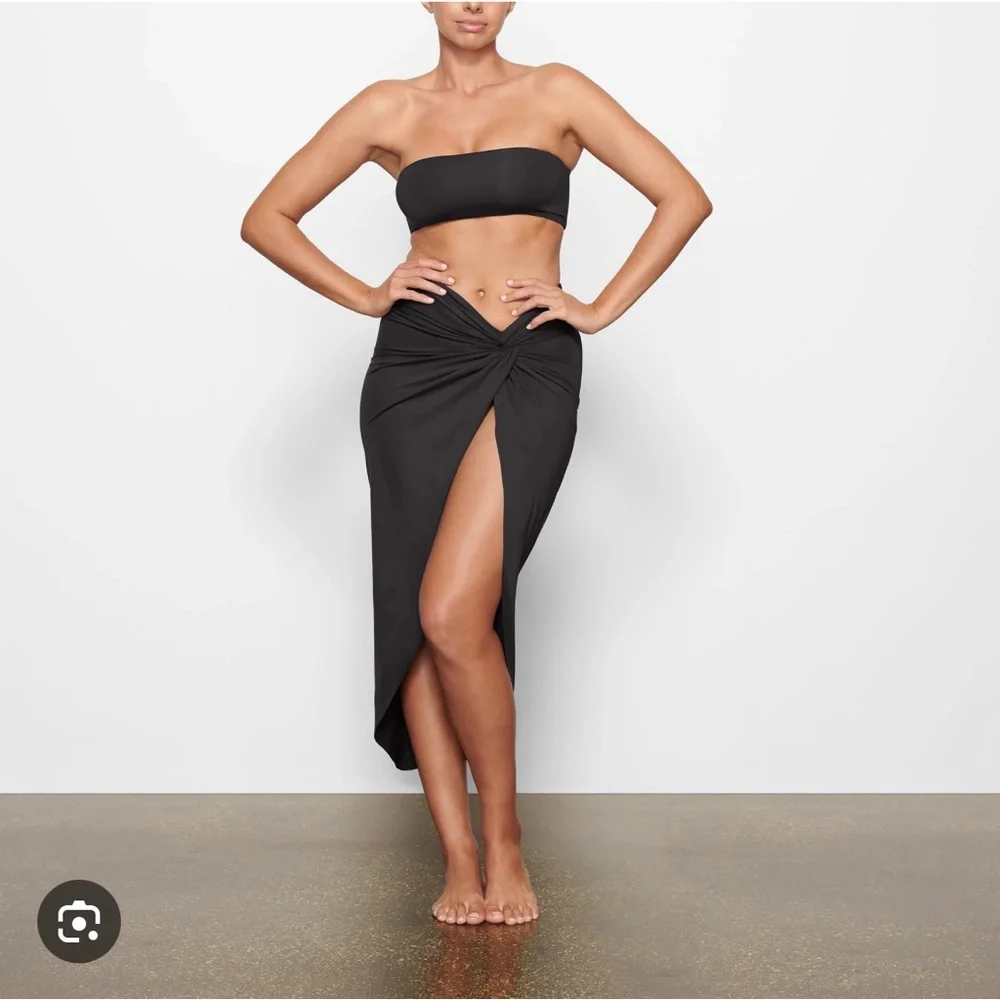 New Skims Sarong L